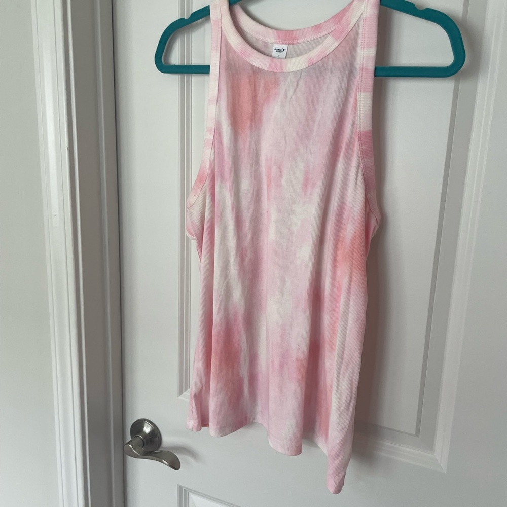 Old Navy Active - Ultra Light Ribbed Tank Top - Picture 4 of 5